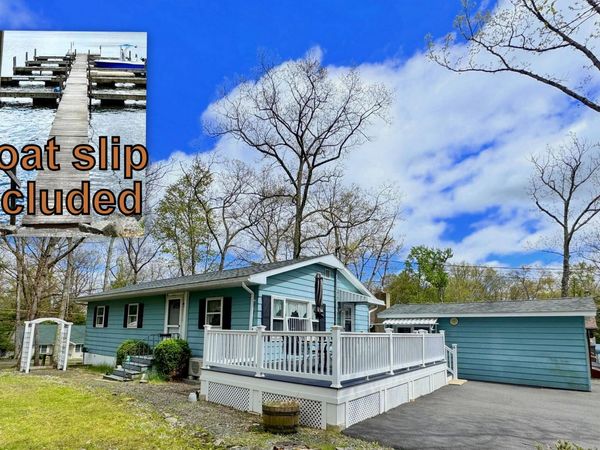 13 Oak Drive, Lakeville, PA 18438