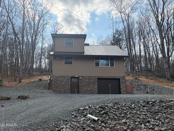 123 Deerfoot Road, Lake Ariel, PA 18436
