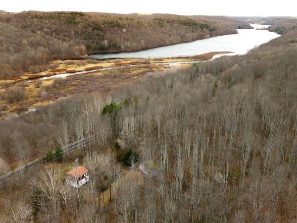 649 Creek Drive, Prompton, PA 18456