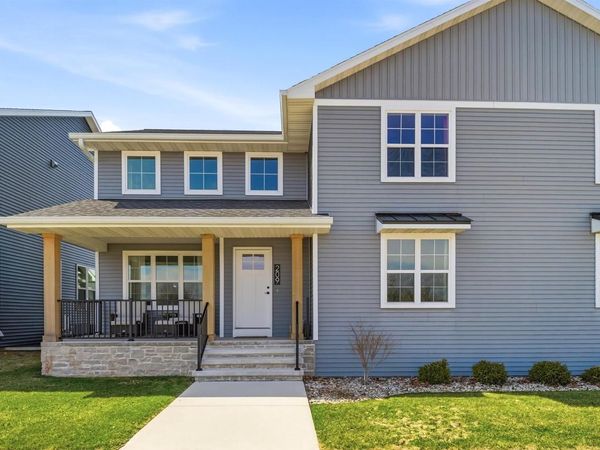 209 RED CEDAR PARKWAY, Kimberly, WI 54136