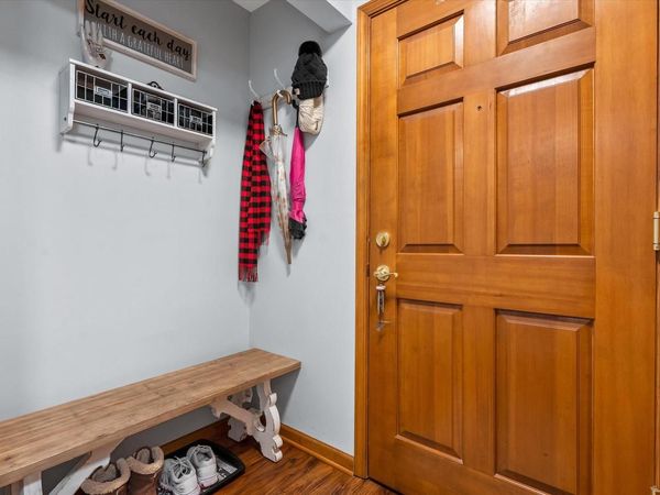 530 N Silverbrook DRIVE, Unit 131, West Bend, WI 53090