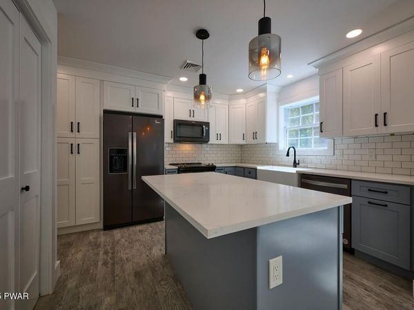 110 Forest View Drive, Hawley, PA 18428