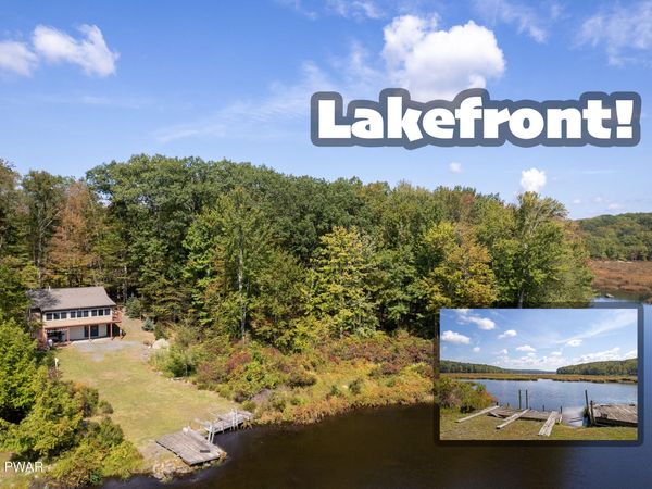 11 W Shore Drive, Hawley, PA 18428