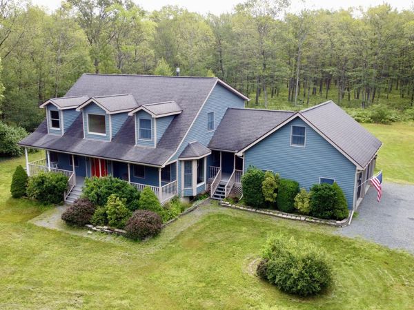 171 Wilsonville Road, Hawley, PA 18428