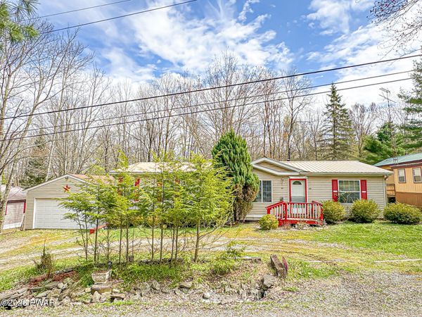 23 Oak Lane, Equinunk, PA 18417