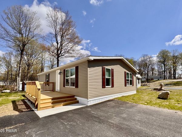 120 Middle Road, Greentown, PA 18426