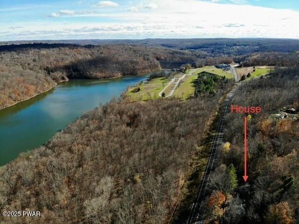 157 CREEK Drive, Prompton, PA 18456