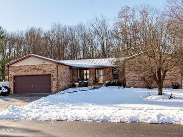 121 Red Coat Lane , Hanover Twp, PA 18706