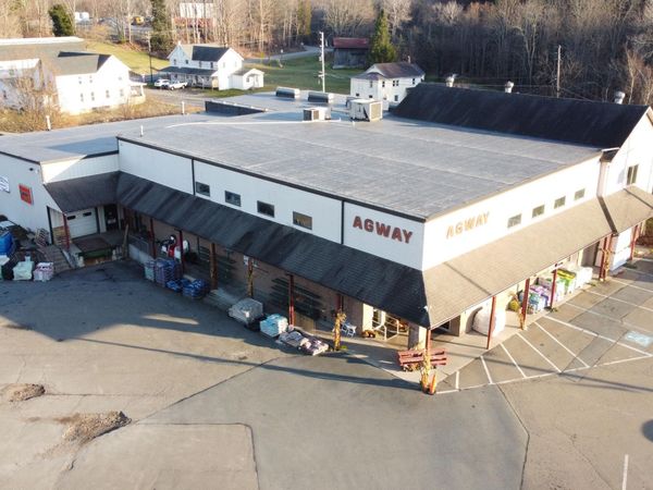 1586 Rt 507, Greentown, PA 18426