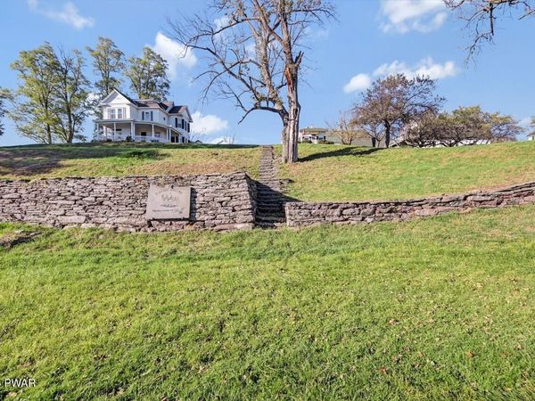 7 TERRACE LANE, Tyler Hill, PA 18469