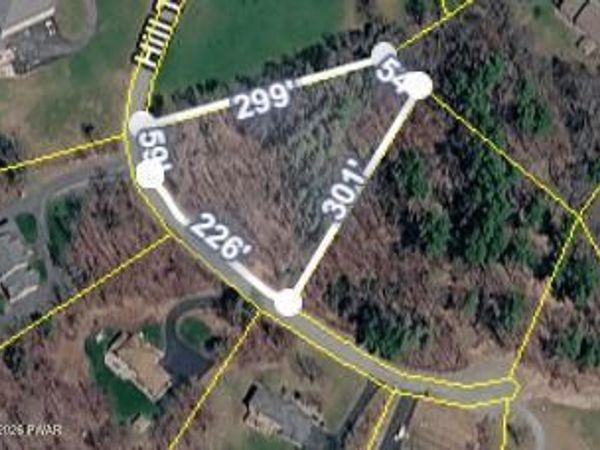 39 Hill Top Drive, Honesdale, PA 18431