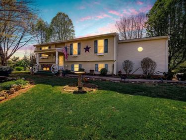 1175 Davis Mill Lane, Bedford, VA 24523