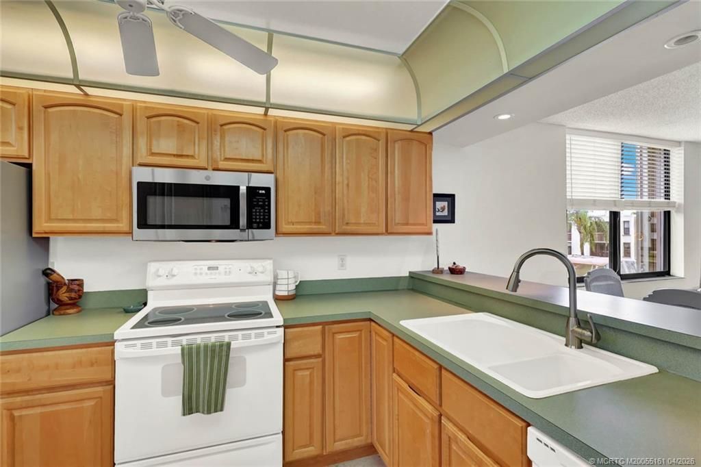 1950 SW Palm City Road, Unit 10201, Stuart, FL 34994 Photo