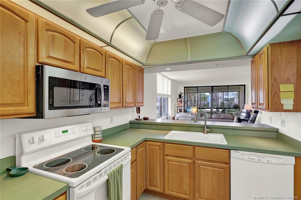 1950 SW Palm City Road, Unit 10201, Stuart, FL 34994 Photo