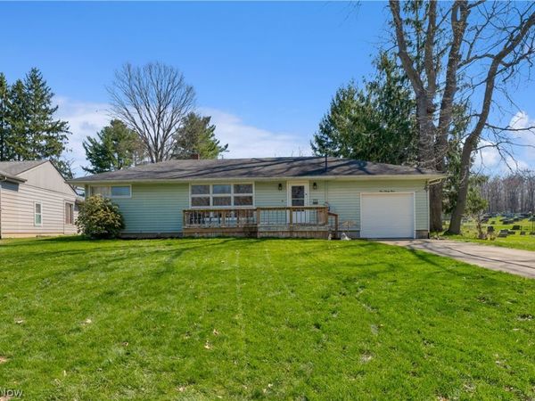 193 Fox Street , Hubbard, OH 44425