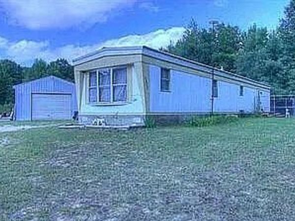 8893 E Sanders Road, Vestaburg, MI 48891