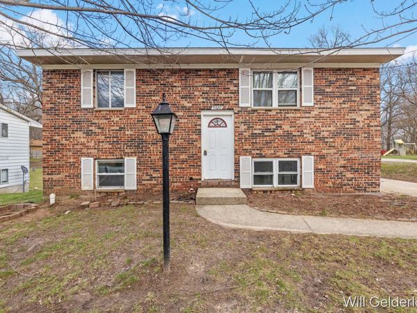 3680 Boone Avenue SW, Wyoming, MI 49519