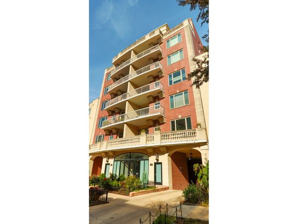 508 W Melrose Street , Unit PH-W, Chicago, IL 60657