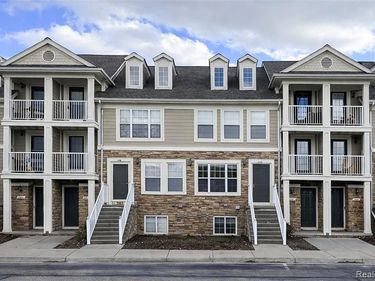 1152 Faulkner, Troy, MI 48083