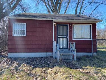 140 E Alma Avenue, Flint, MI 48505