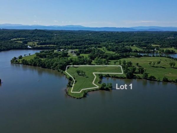 308 McReynolds Rd, Friendsville, TN 37737