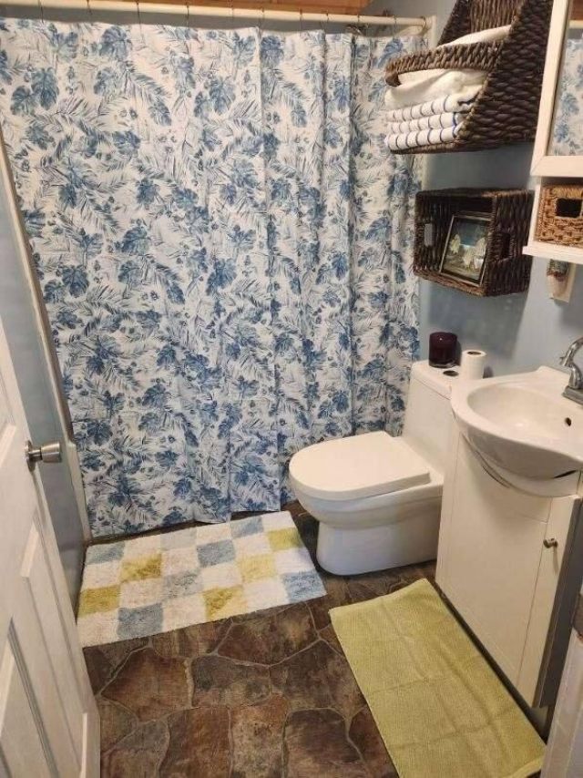 108 W Avenue A, Key Largo, FL 33037 Photo