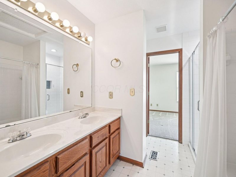 5331 Bethel Park Drive , Columbus, OH 43235 Photo 12