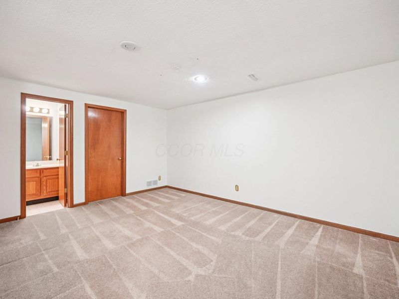 5331 Bethel Park Drive , Columbus, OH 43235 Photo 17