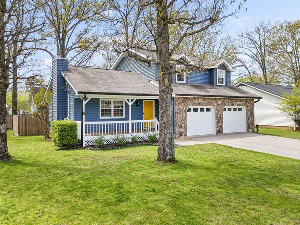 8712 Oak View Drive, Chattanooga, TN 37421