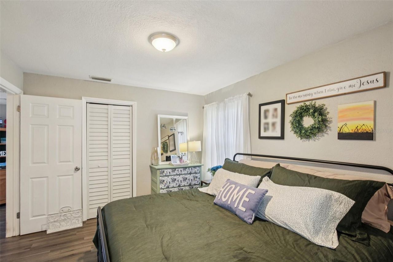 4801 Emerson Avenue S, Saint Petersburg, FL 33711 Photo