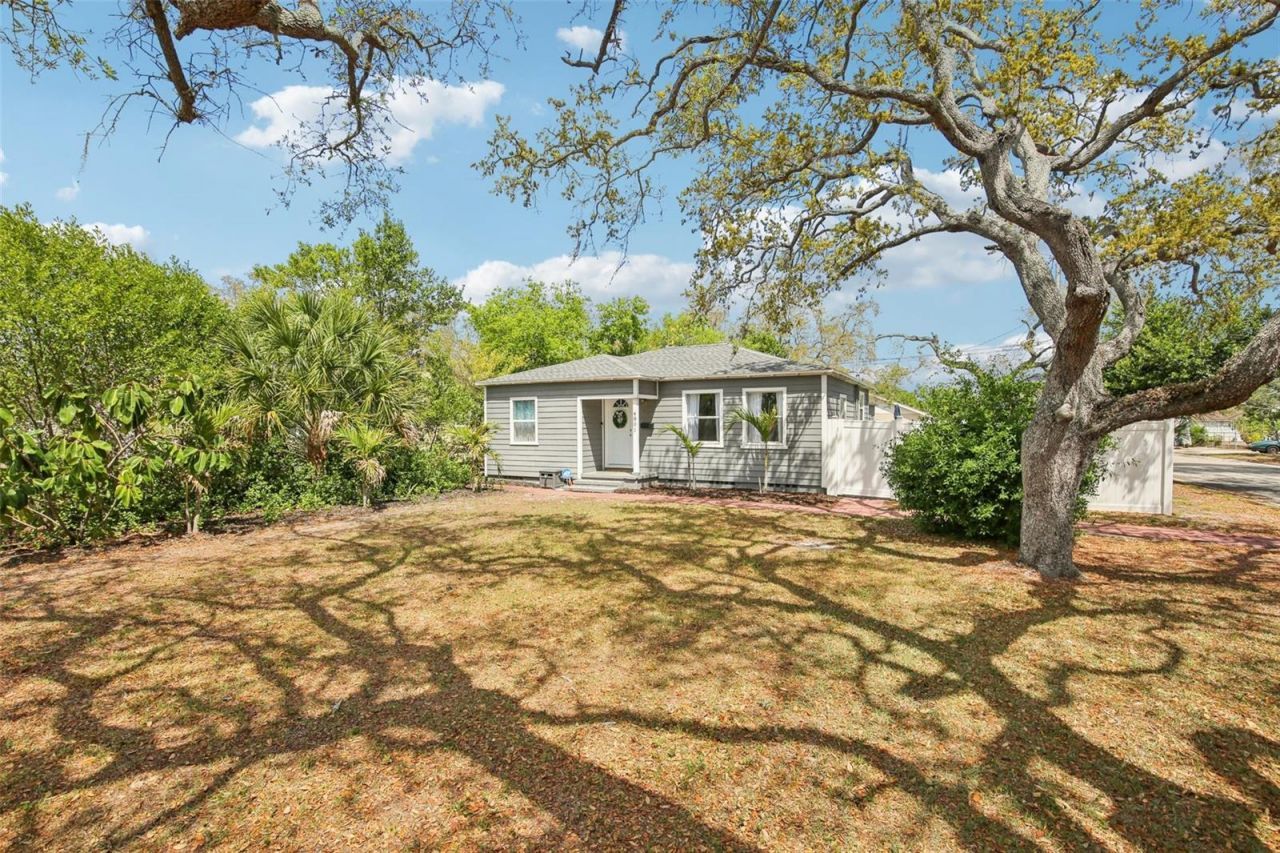 4801 Emerson Avenue S, Saint Petersburg, FL 33711 Photo
