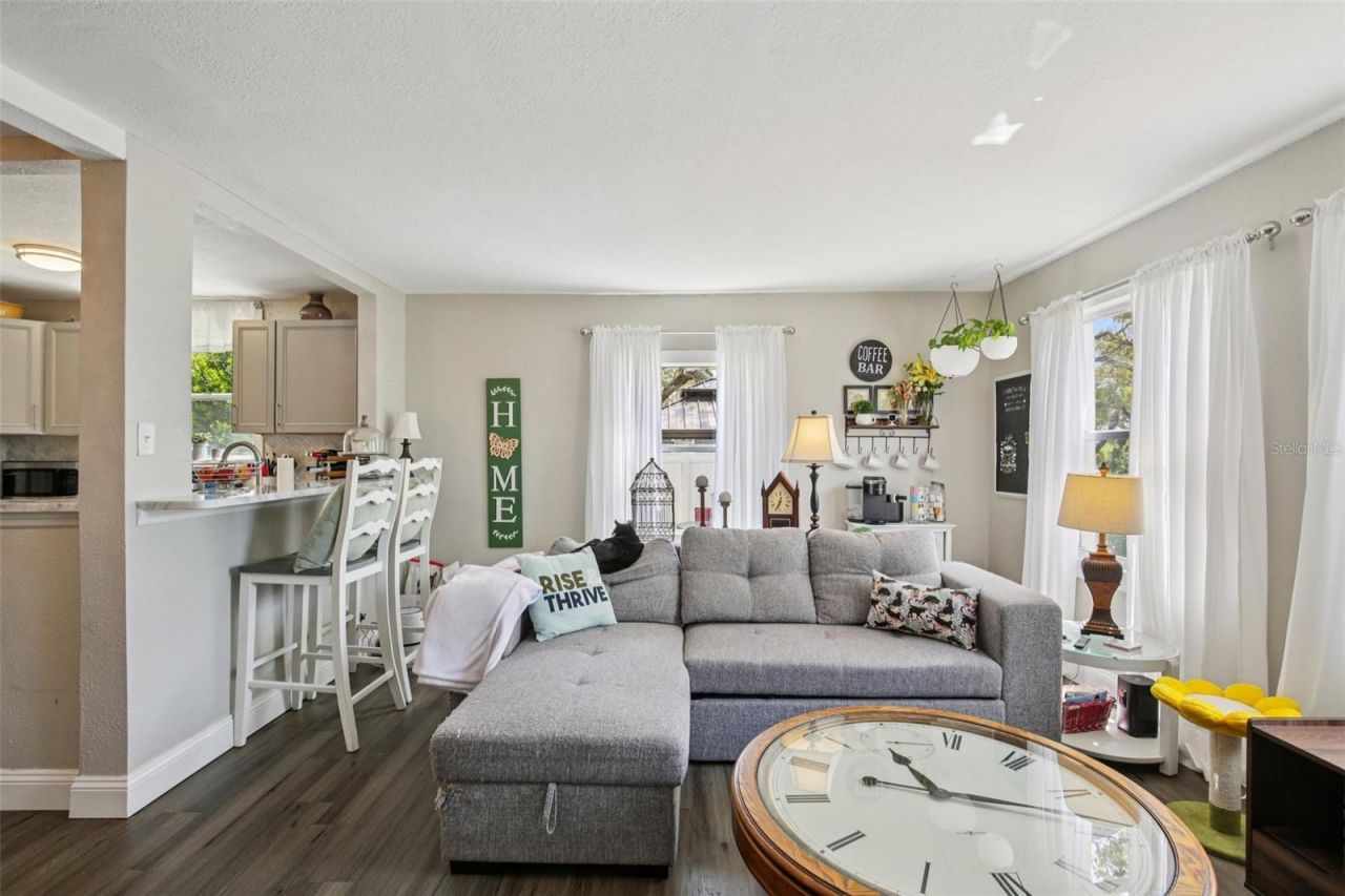 4801 Emerson Avenue S, Saint Petersburg, FL 33711 Photo