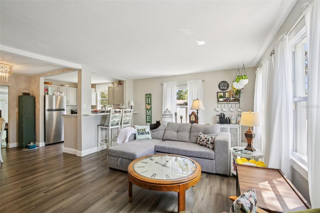 4801 Emerson Avenue S, Saint Petersburg, FL 33711 Photo