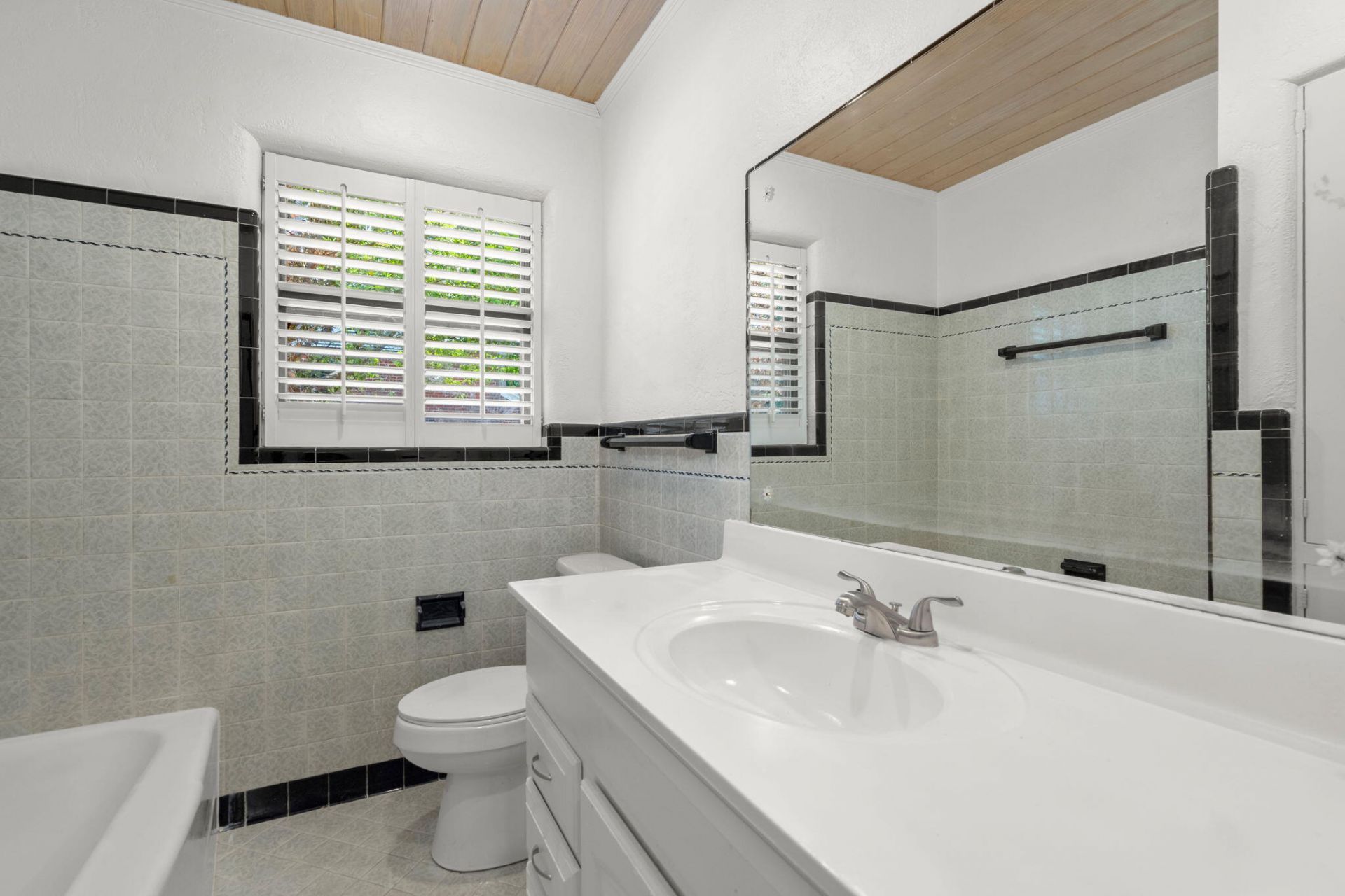 279 Perryclear Street Photo 28