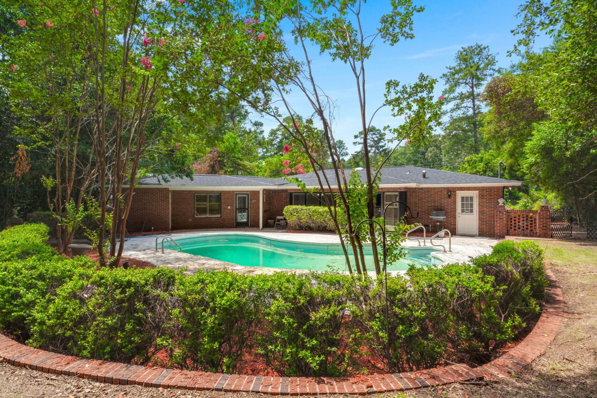 279 Perryclear Street Photo 34