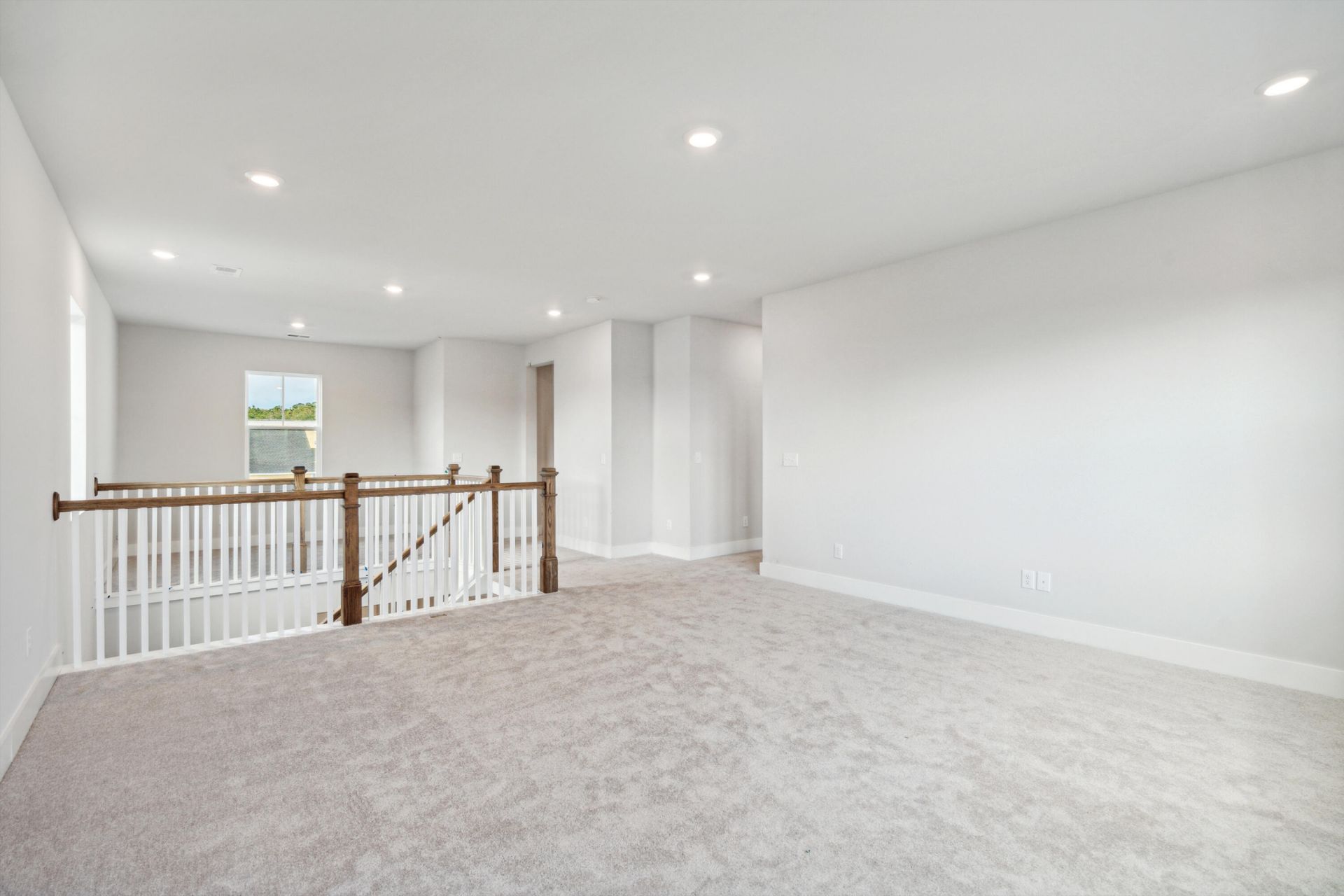 299 Denham Street Photo 4