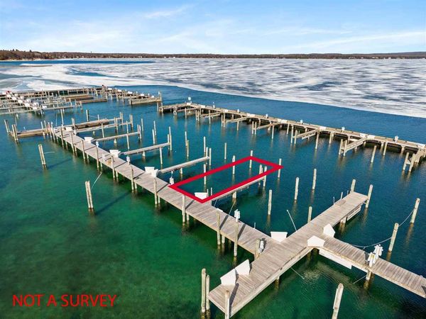 202 Ferry Avenue, Unit Slip 181, Charlevoix, MI 49720