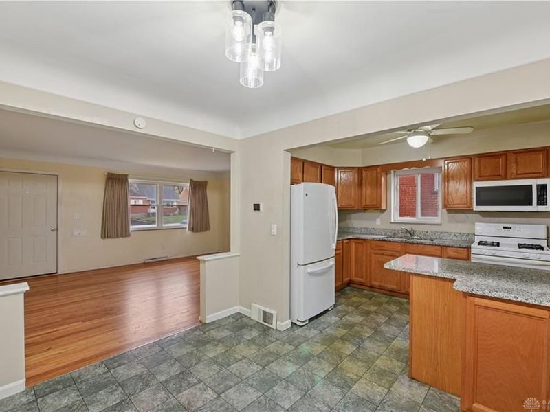 6629 Charann Lane, Springfield Township, OH 45224 Photo 18