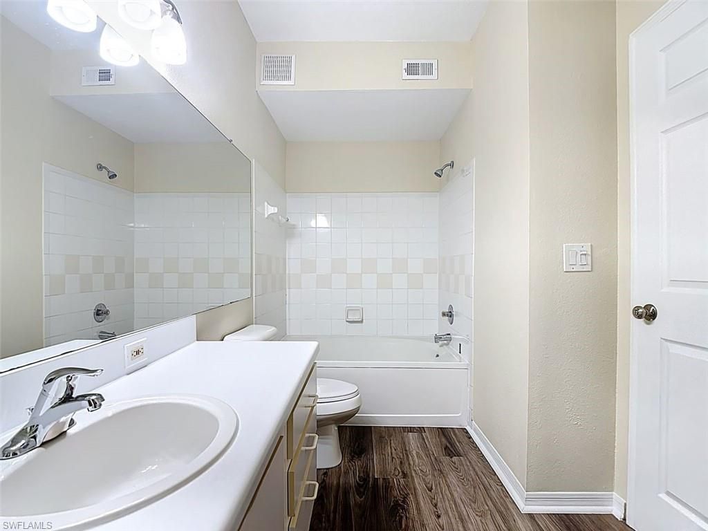 11571 Villa Grand, Unit 615, Fort Myers, FL 33913 Photo