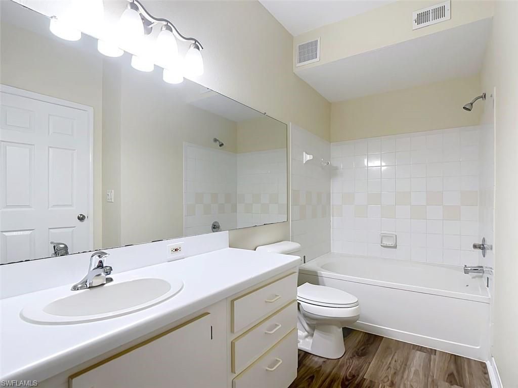 11571 Villa Grand, Unit 615, Fort Myers, FL 33913 Photo