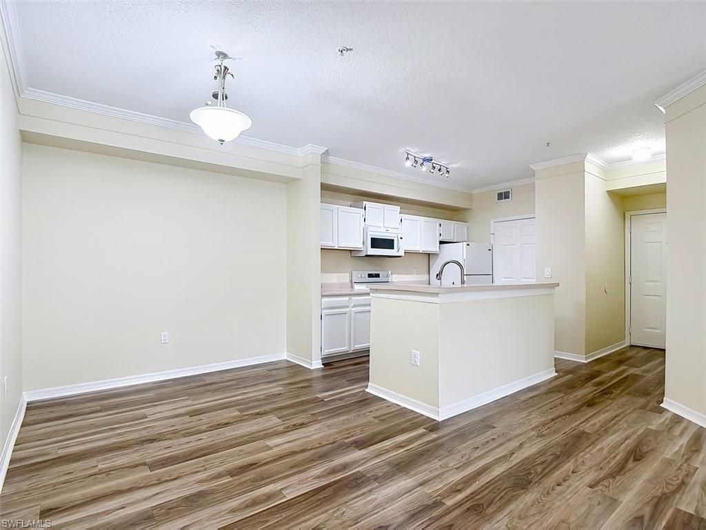 11571 Villa Grand, Unit 615, Fort Myers, FL 33913 Photo