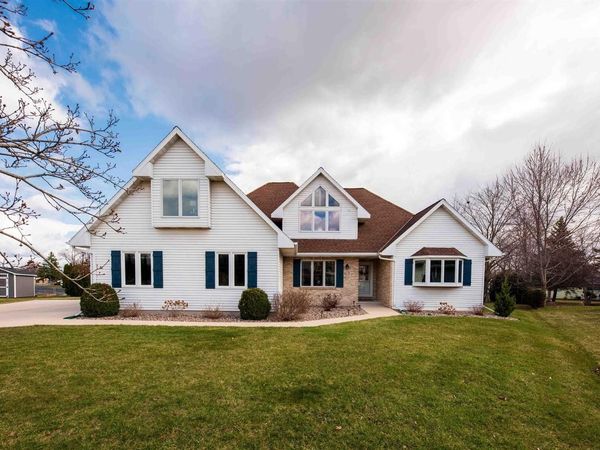 63 WESTFIELD CIRCLE, Fond Du Lac, WI 54935