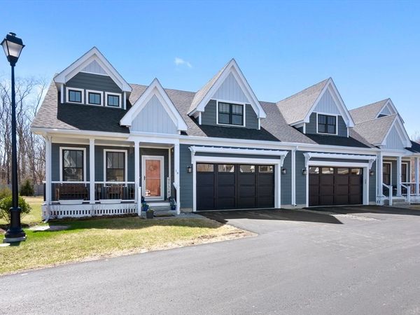 18 Primrose Ln, Unit 18, Ipswich, MA 01938