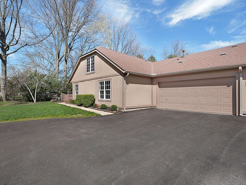 2468 Timberside Drive , Columbus, OH 43235 Photo 3