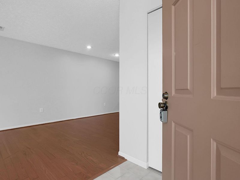 2468 Timberside Drive , Columbus, OH 43235 Photo 6