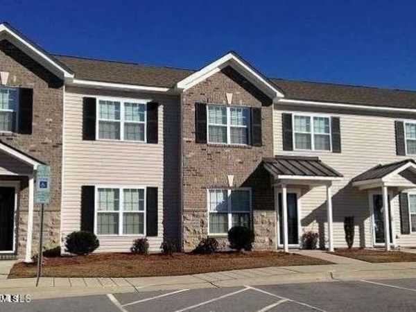 4109 Kittrell Farms Drive, Unit B5, Greenville, NC 27858