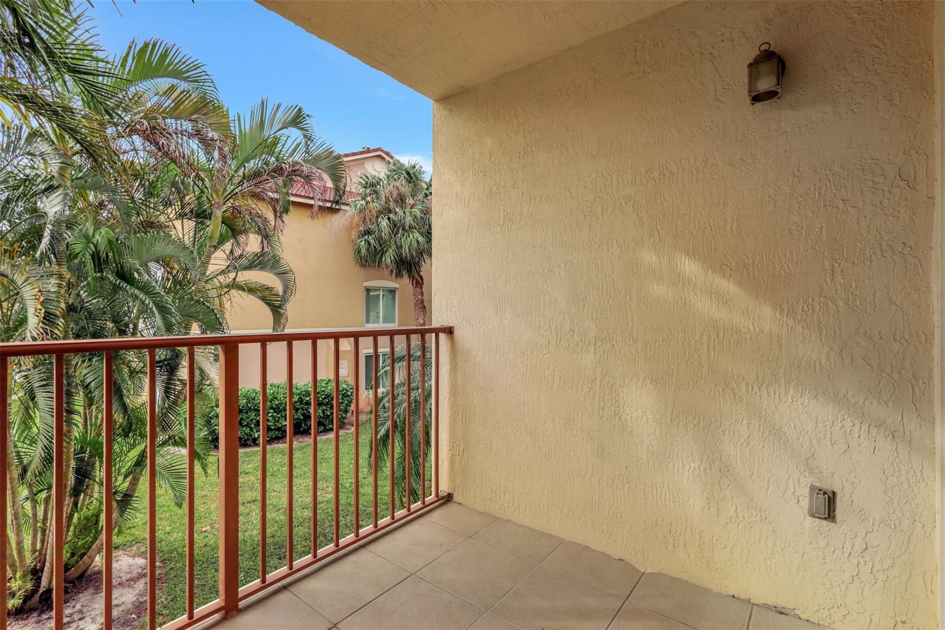 310 Villa Circle, Boynton Beach, FL 33435 Photo