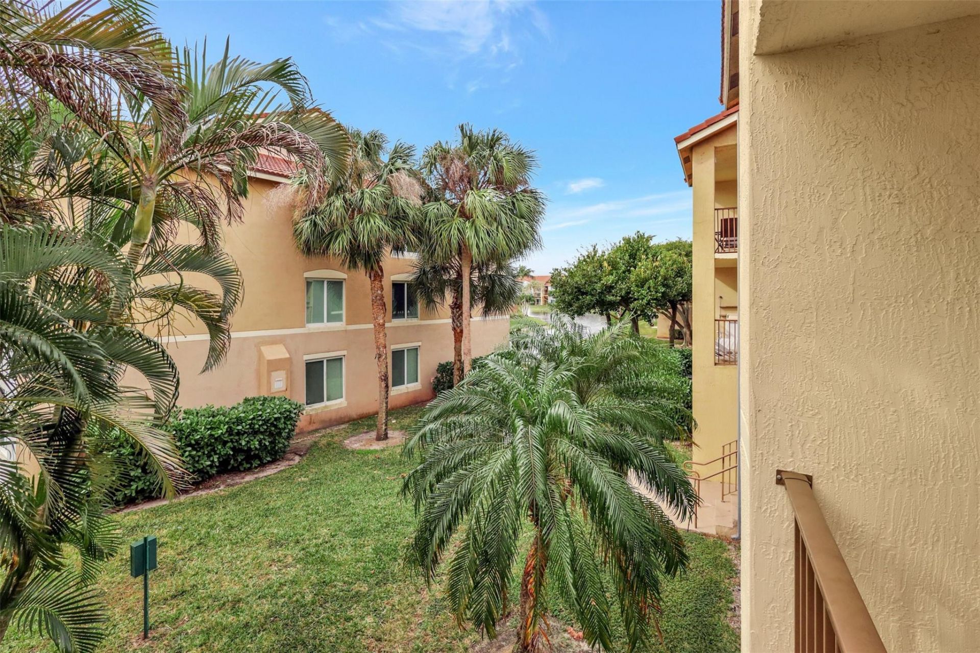 310 Villa Circle, Boynton Beach, FL 33435 Photo