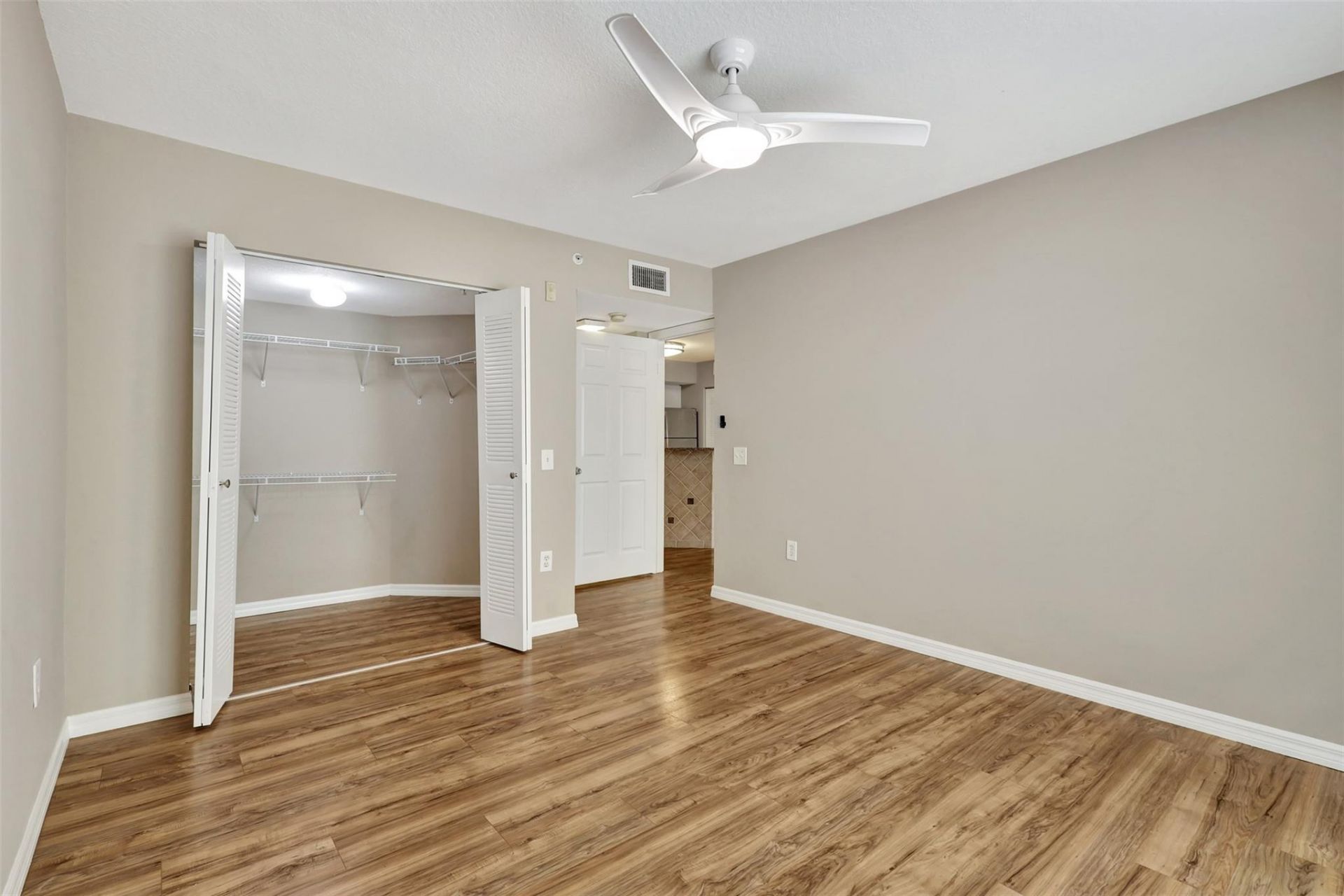 310 Villa Circle, Boynton Beach, FL 33435 Photo