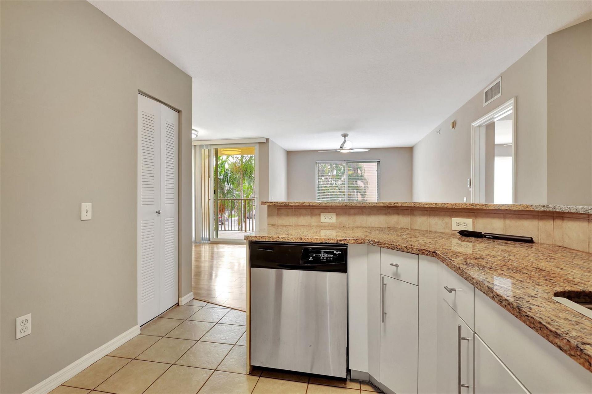 310 Villa Circle, Boynton Beach, FL 33435 Photo